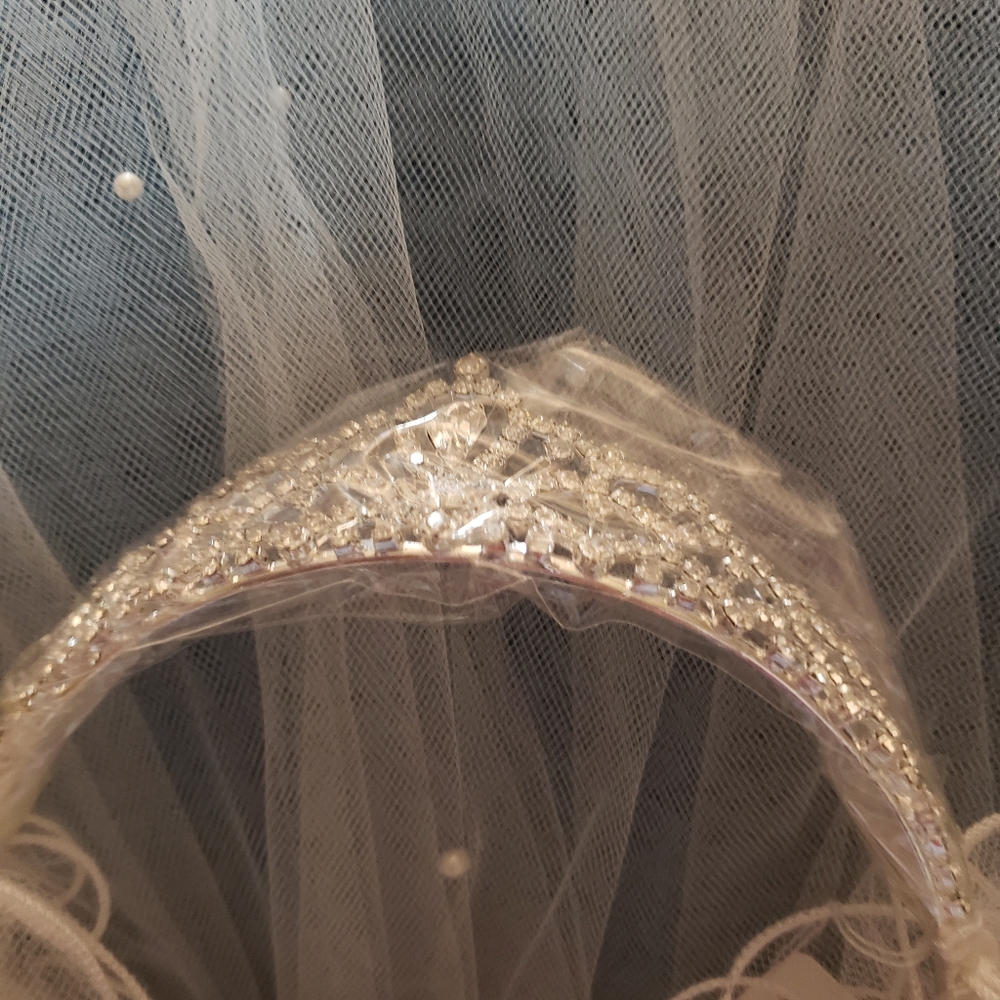 Communion Veil - Picture 5 of 5
